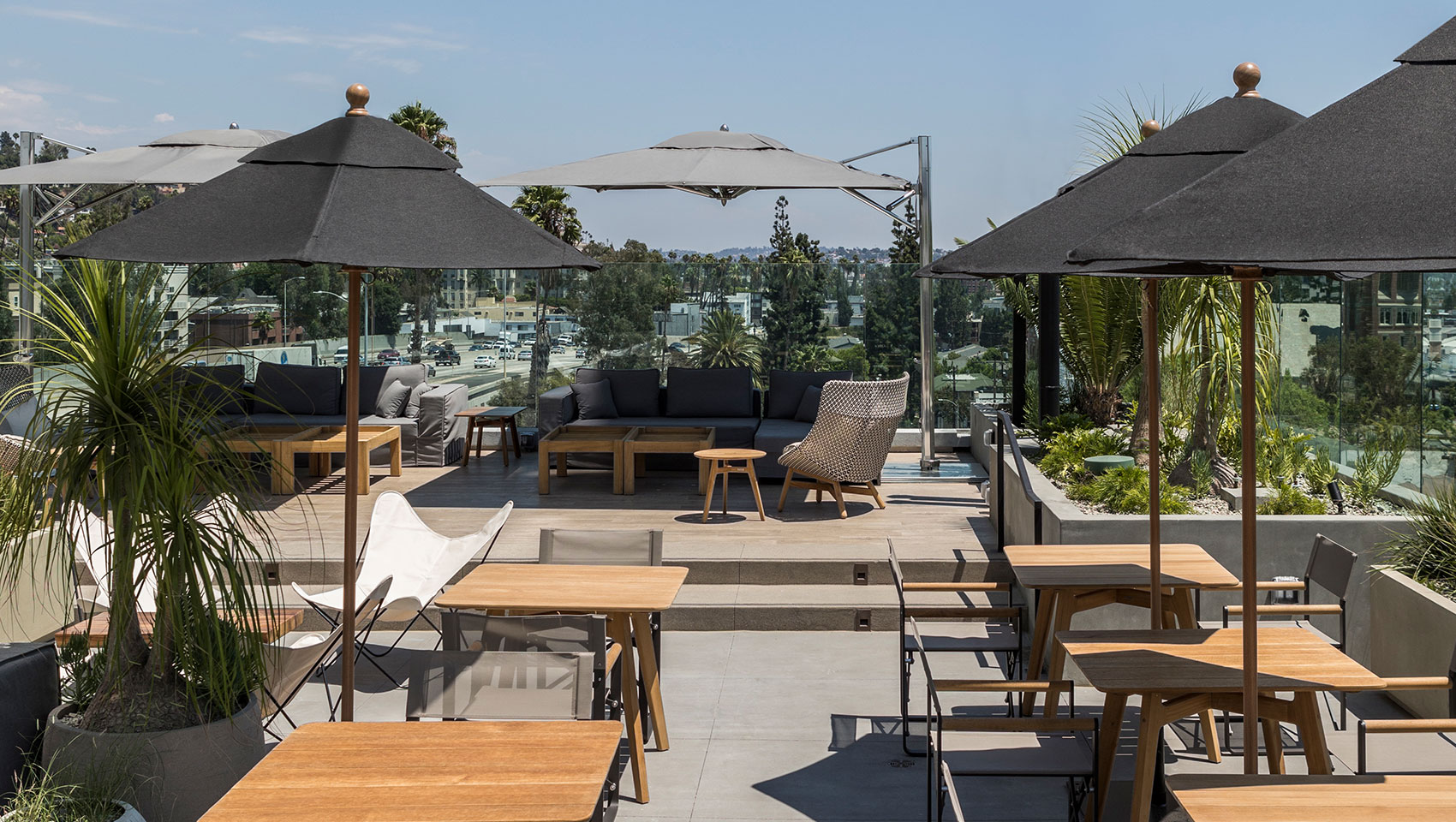 rooftop sitting tables