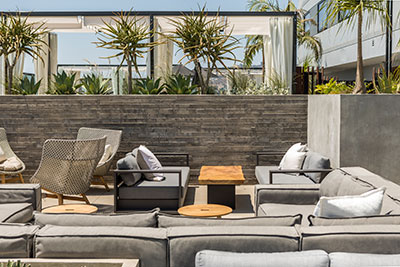 rooftop-lounge-sitting-area-everly-hollywood